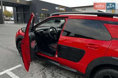 Внедорожник / Кроссовер Citroen C4 Cactus 2016 в 