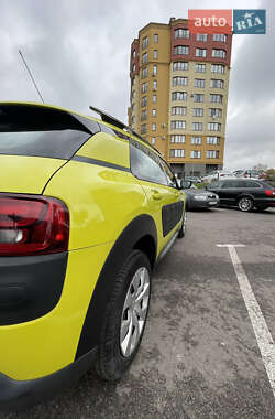 Внедорожник / Кроссовер Citroen C4 Cactus 2014 в 