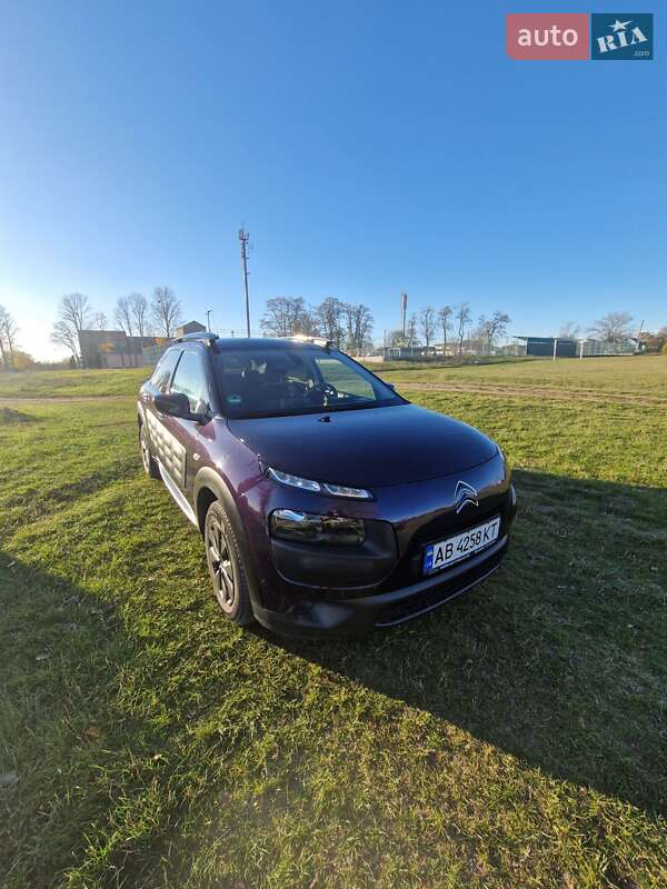 Внедорожник / Кроссовер Citroen C4 Cactus 2014 в Черновцах