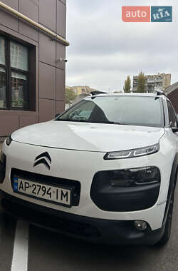 Внедорожник / Кроссовер Citroen C4 Cactus 2015 в Киеве