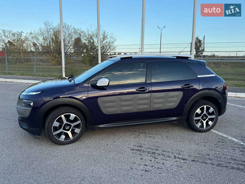 Позашляховик / Кросовер Citroen C4 Cactus 2015 в Дніпрі