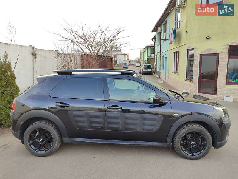 Внедорожник / Кроссовер Citroen C4 Cactus 2015 в Одессе