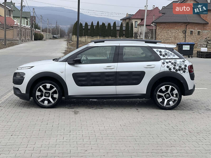 Внедорожник / Кроссовер Citroen C4 Cactus 2015 в Черновцах