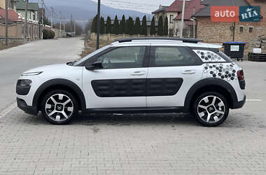 Внедорожник / Кроссовер Citroen C4 Cactus 2015 в Черновцах