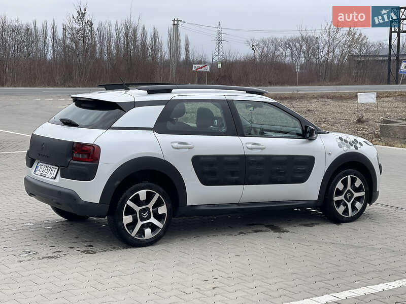 Внедорожник / Кроссовер Citroen C4 Cactus 2015 в Черновцах