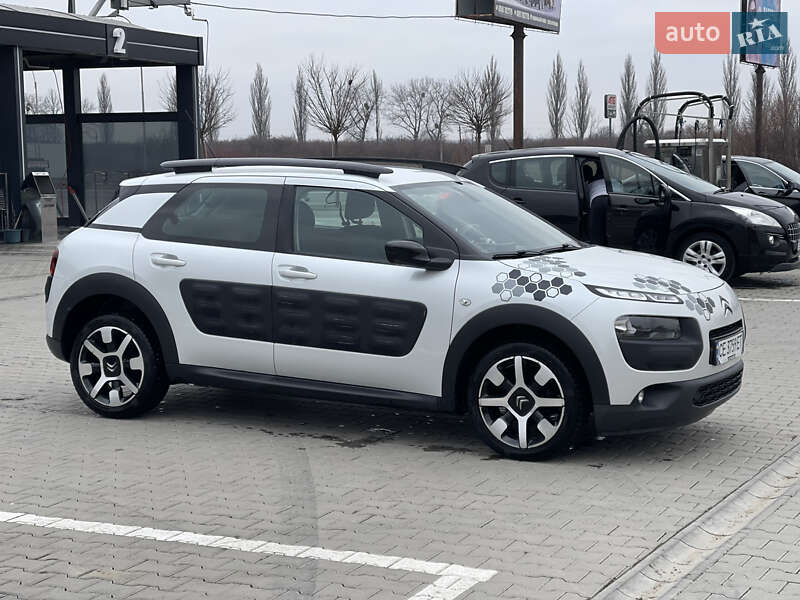 Внедорожник / Кроссовер Citroen C4 Cactus 2015 в Черновцах