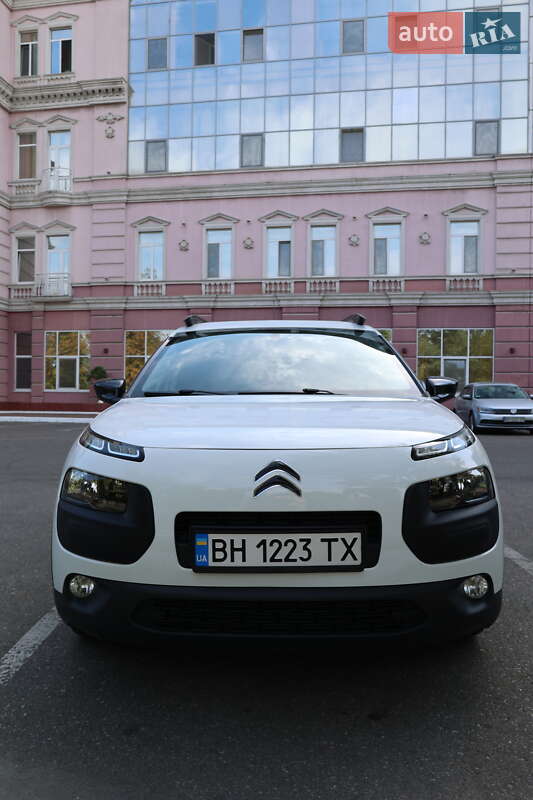 Внедорожник / Кроссовер Citroen C4 Cactus 2015 в Одессе