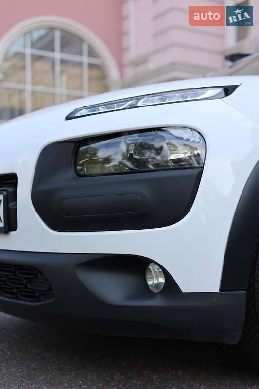 Внедорожник / Кроссовер Citroen C4 Cactus 2015 в Одессе