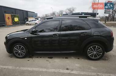 Внедорожник / Кроссовер Citroen C4 Cactus 2014 в 