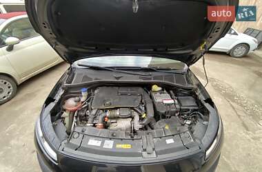 Внедорожник / Кроссовер Citroen C4 Cactus 2014 в 