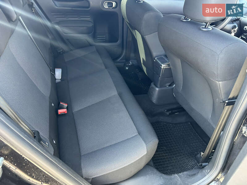 Внедорожник / Кроссовер Citroen C4 Cactus 2015 в Хусте