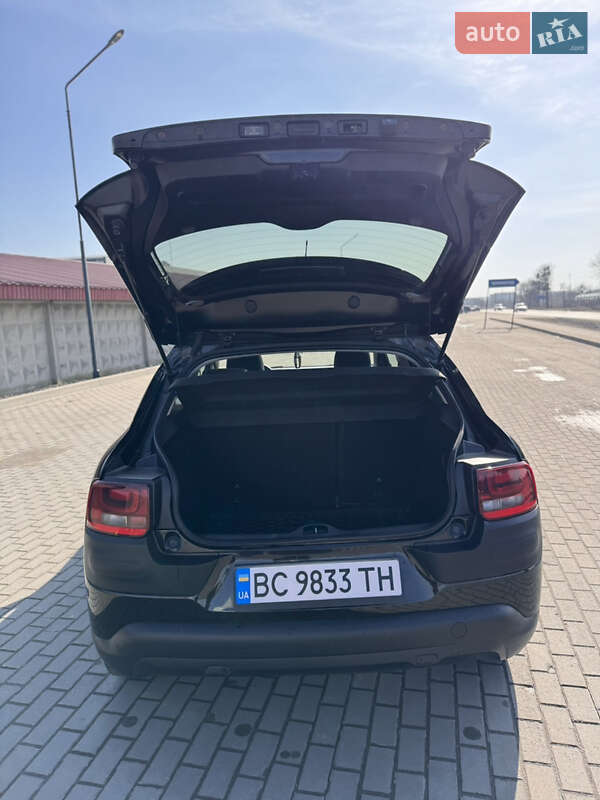 Внедорожник / Кроссовер Citroen C4 Cactus 2015 в Радехове