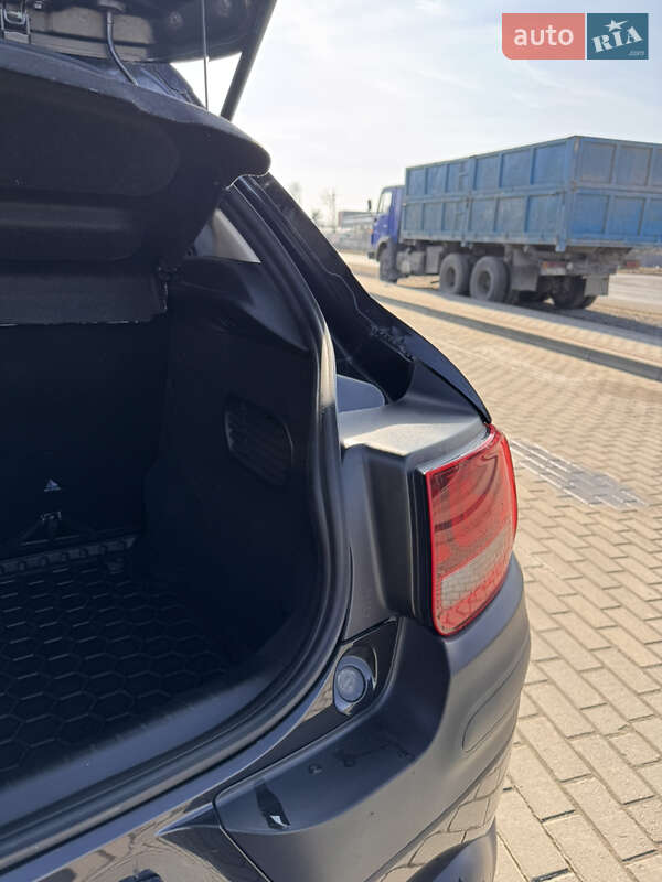 Внедорожник / Кроссовер Citroen C4 Cactus 2015 в Радехове