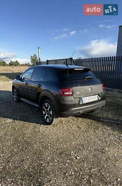 Внедорожник / Кроссовер Citroen C4 Cactus 2016 в 