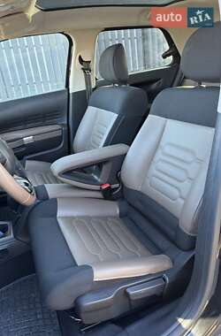 Внедорожник / Кроссовер Citroen C4 Cactus 2016 в 