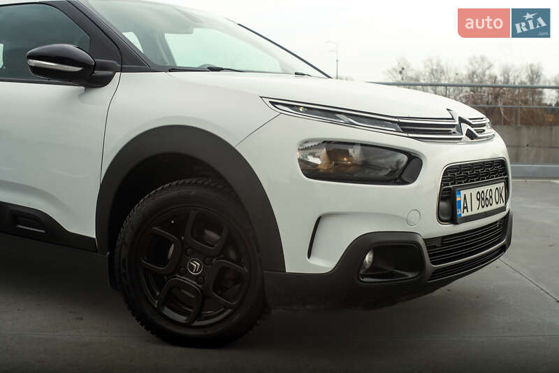 Внедорожник / Кроссовер Citroen C4 Cactus 2018 в Обухове