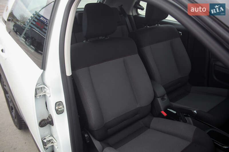 Внедорожник / Кроссовер Citroen C4 Cactus 2018 в Обухове