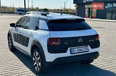 Внедорожник / Кроссовер Citroen C4 Cactus 2016 в 