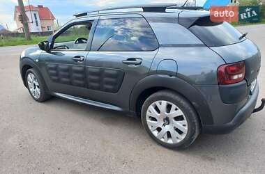 Внедорожник / Кроссовер Citroen C4 Cactus 2015 в 