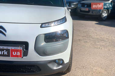 Внедорожник / Кроссовер Citroen C4 Cactus 2014 в 