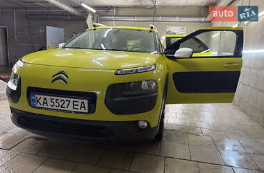 Позашляховик / Кросовер Citroen C4 Cactus 2016 в 