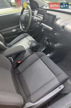 Позашляховик / Кросовер Citroen C4 Cactus 2016 в 