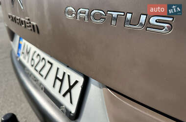 Внедорожник / Кроссовер Citroen C4 Cactus 2014 в 