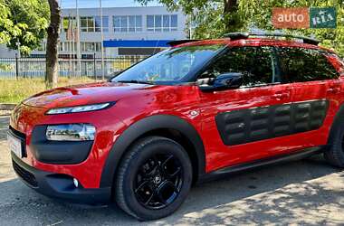 Позашляховик / Кросовер Citroen C4 Cactus 2017 в 