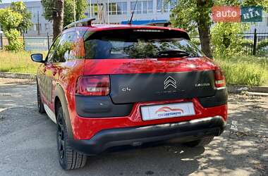 Позашляховик / Кросовер Citroen C4 Cactus 2017 в 