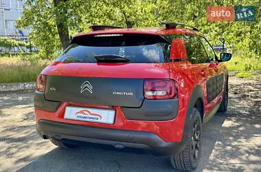 Позашляховик / Кросовер Citroen C4 Cactus 2017 в 