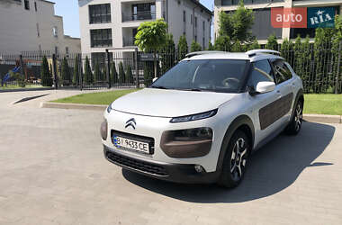 Внедорожник / Кроссовер Citroen C4 Cactus 2016 в 