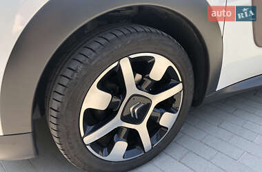 Внедорожник / Кроссовер Citroen C4 Cactus 2016 в 