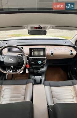 Внедорожник / Кроссовер Citroen C4 Cactus 2014 в 