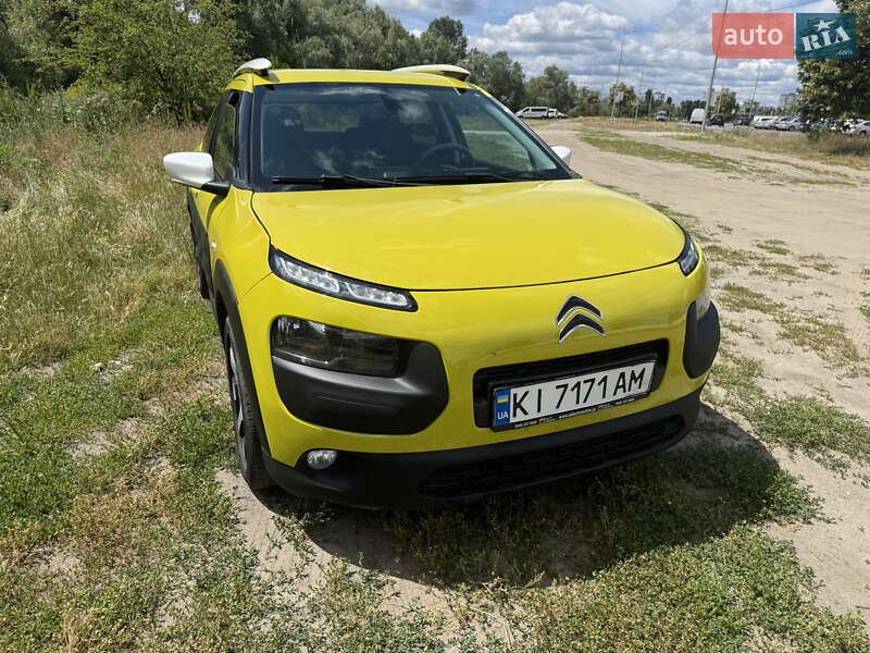 Внедорожник / Кроссовер Citroen C4 Cactus 2016 в Киеве
