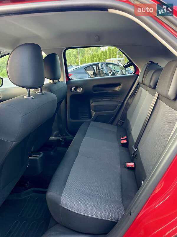 Внедорожник / Кроссовер Citroen C4 Cactus 2015 в Надворной