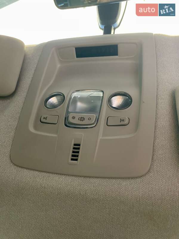 Внедорожник / Кроссовер Citroen C4 Cactus 2015 в Надворной