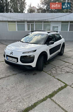 Внедорожник / Кроссовер Citroen C4 Cactus 2016 в 