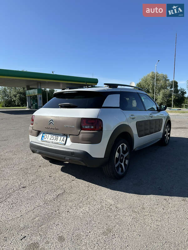 Внедорожник / Кроссовер Citroen C4 Cactus 2015 в Жовкве