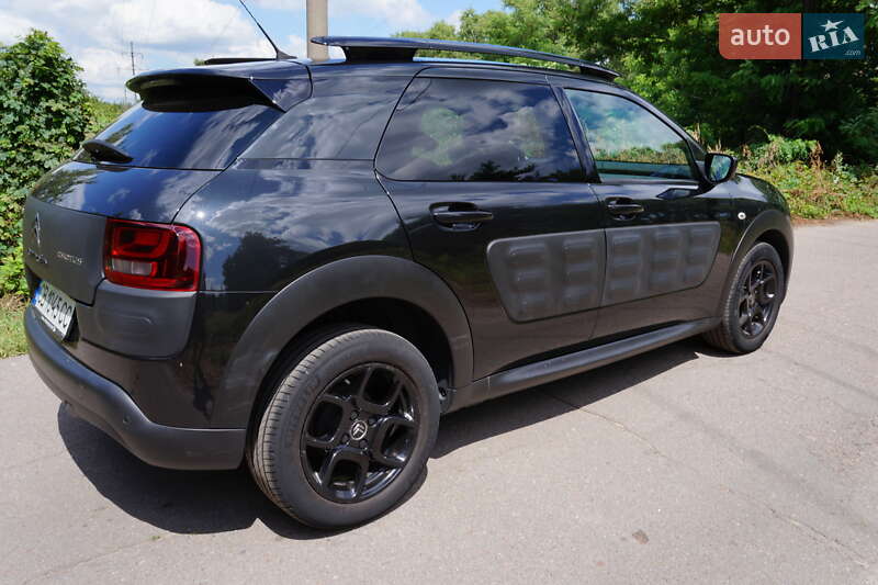 Внедорожник / Кроссовер Citroen C4 Cactus 2015 в Чернигове