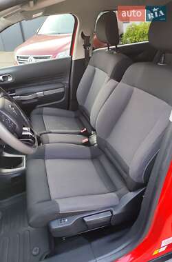 Внедорожник / Кроссовер Citroen C4 Cactus 2015 в 