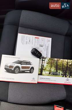 Внедорожник / Кроссовер Citroen C4 Cactus 2015 в 