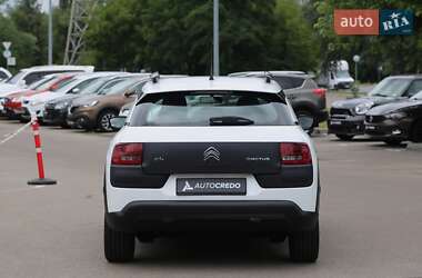 Внедорожник / Кроссовер Citroen C4 Cactus 2017 в 