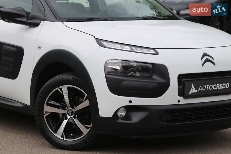 Внедорожник / Кроссовер Citroen C4 Cactus 2017 в Киеве
