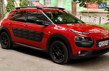Внедорожник / Кроссовер Citroen C4 Cactus 2017 в Ужгороде