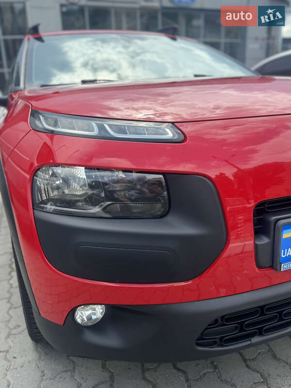 Внедорожник / Кроссовер Citroen C4 Cactus 2015 в Хмельницком