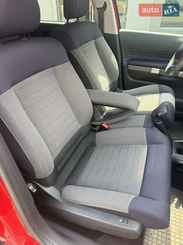 Внедорожник / Кроссовер Citroen C4 Cactus 2015 в Хмельницком