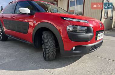 Внедорожник / Кроссовер Citroen C4 Cactus 2016 в 