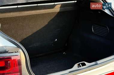 Внедорожник / Кроссовер Citroen C4 Cactus 2015 в 