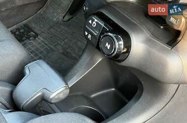 Внедорожник / Кроссовер Citroen C4 Cactus 2015 в 