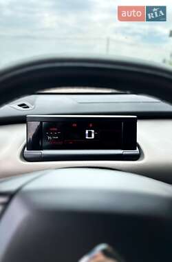 Внедорожник / Кроссовер Citroen C4 Cactus 2016 в 